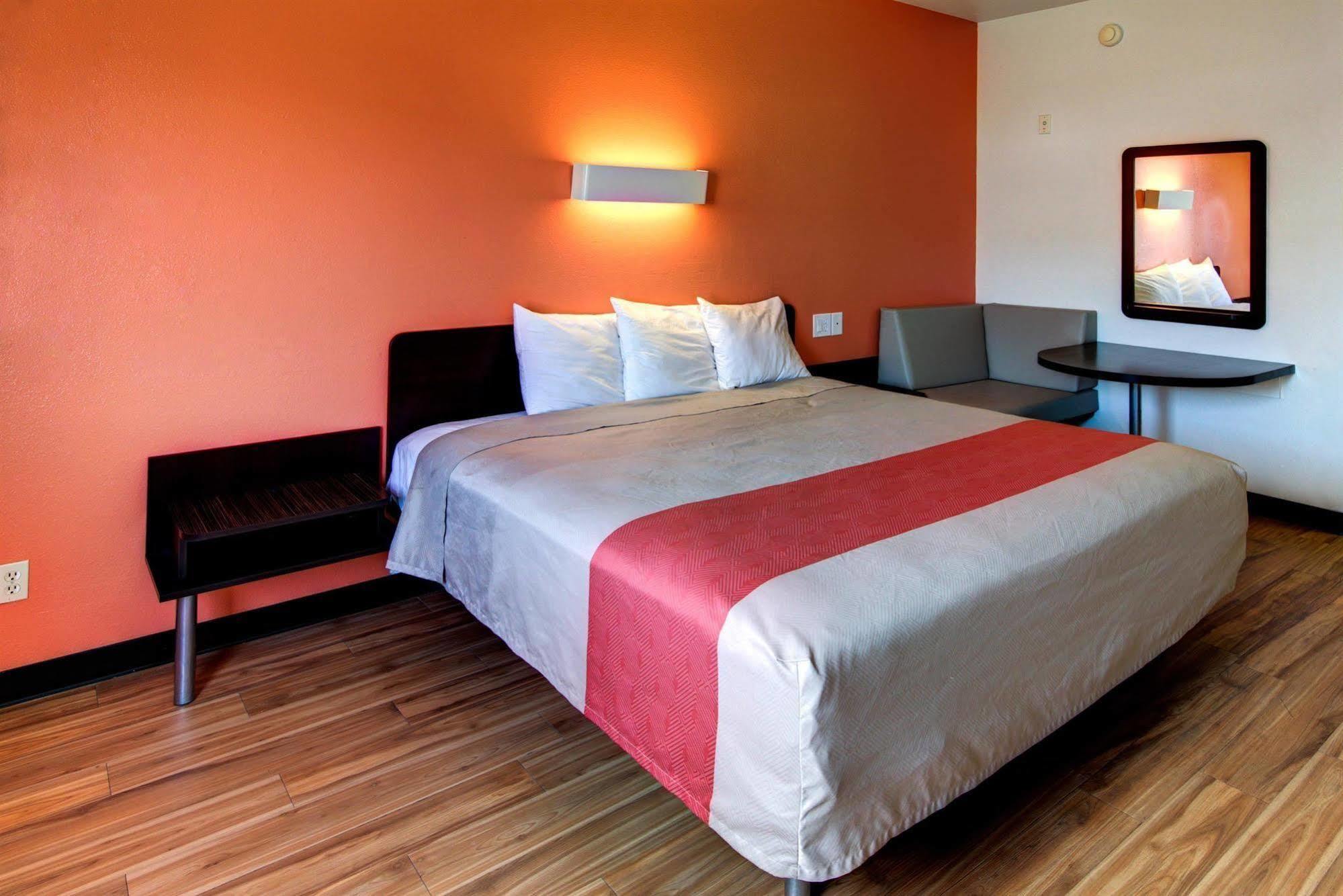 Motel 6 Waco - Woodway 외부 사진